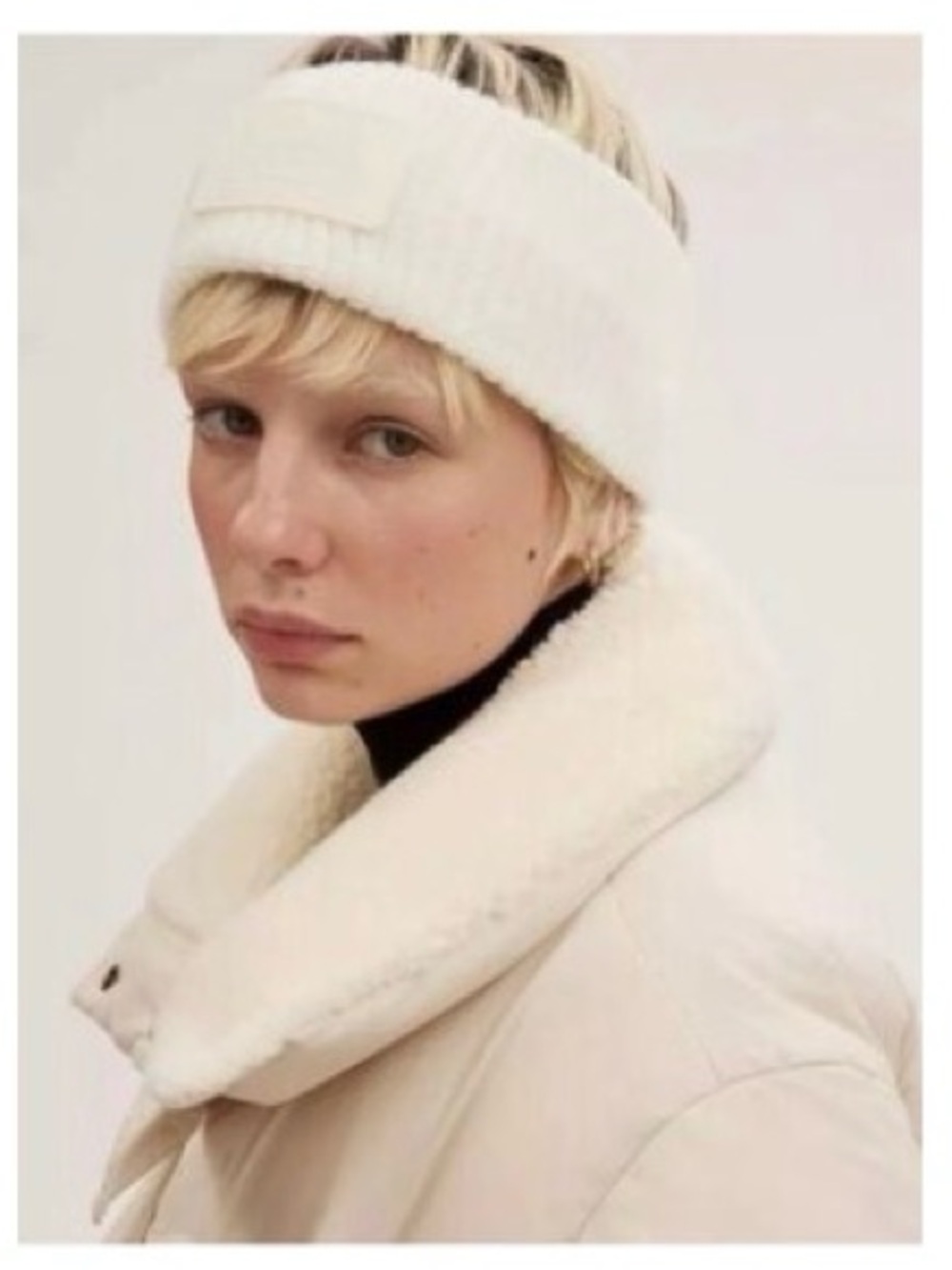 COACH Cream Ribbed Knit Headband with Logo Patch